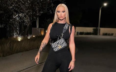 Iggy Azalea leaks her Instagram DMs, revealing cash offers for ...